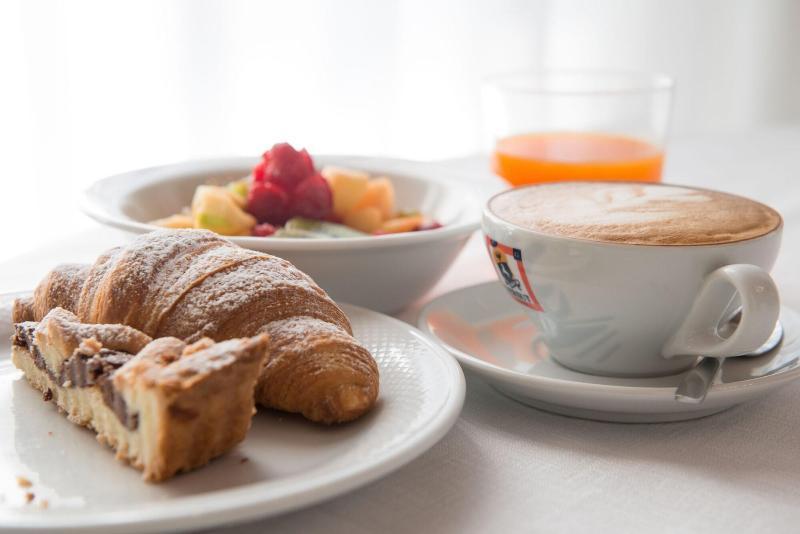 Hotel Helvetia Lido di Jesolo Eksteriør bilde